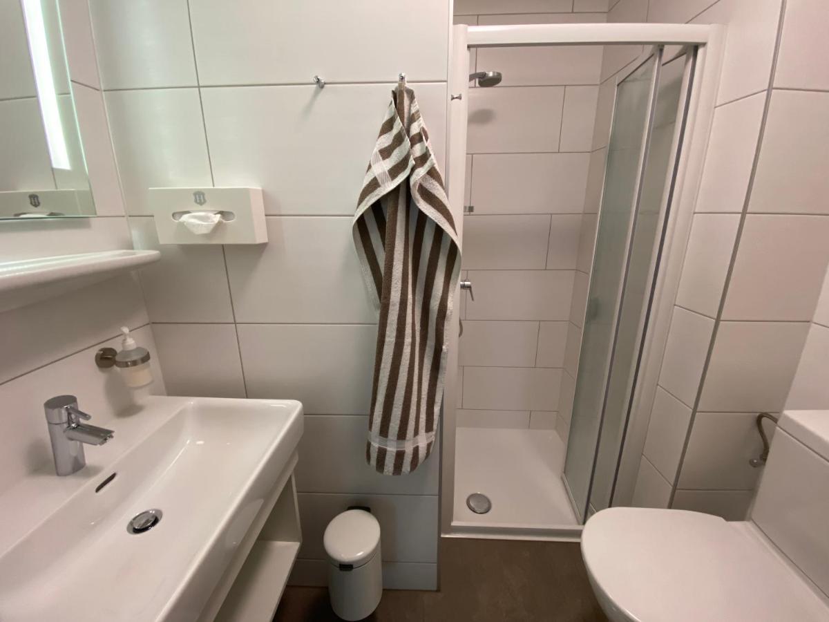 Privatzimmer Und Ferienwohnungen Leeb Persenbeug Bagian luar foto
