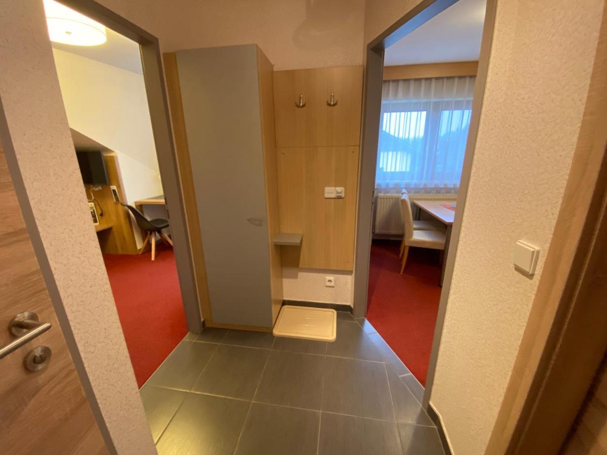 Privatzimmer Und Ferienwohnungen Leeb Persenbeug Bagian luar foto