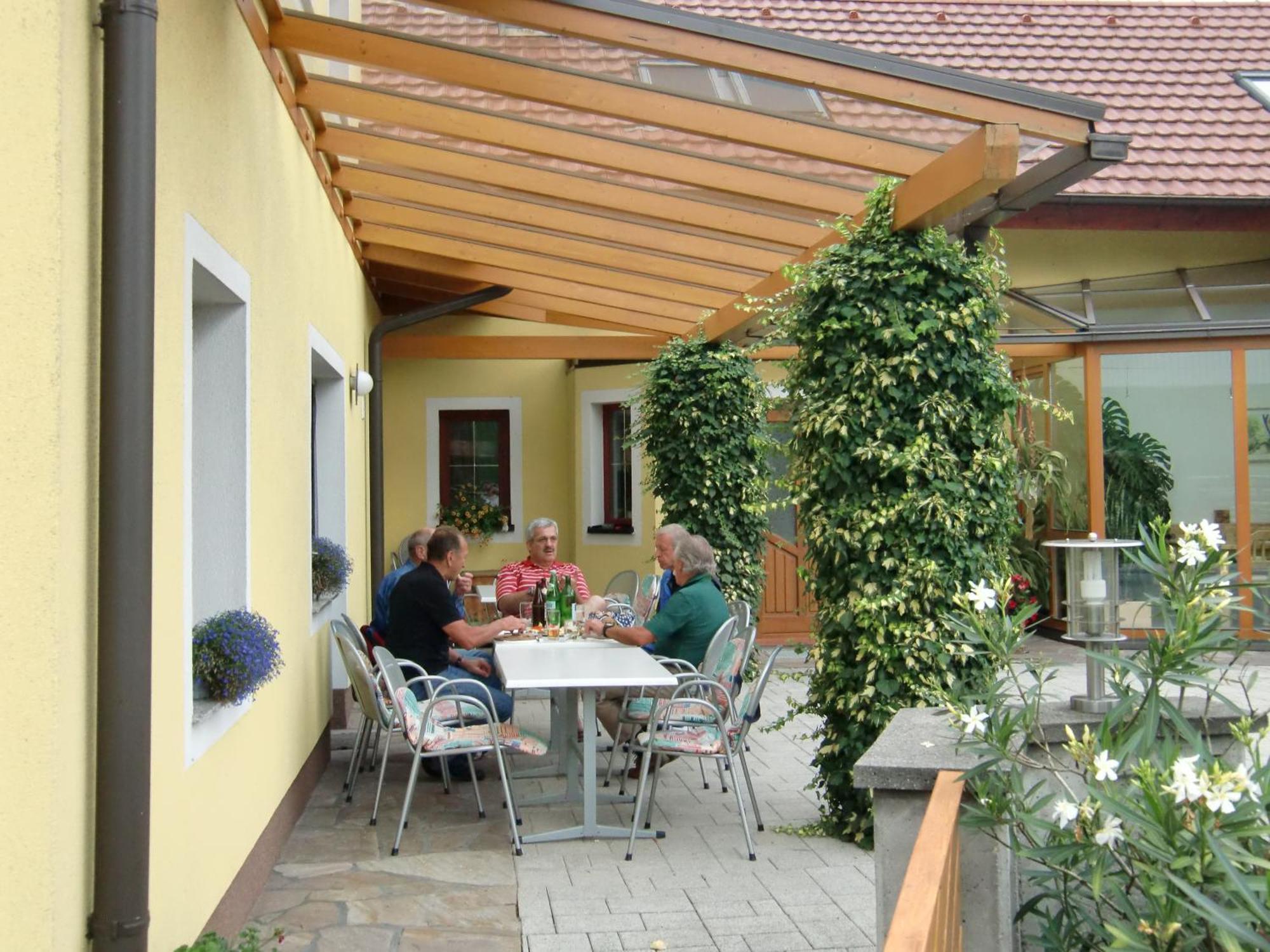 Privatzimmer Und Ferienwohnungen Leeb Persenbeug Bagian luar foto
